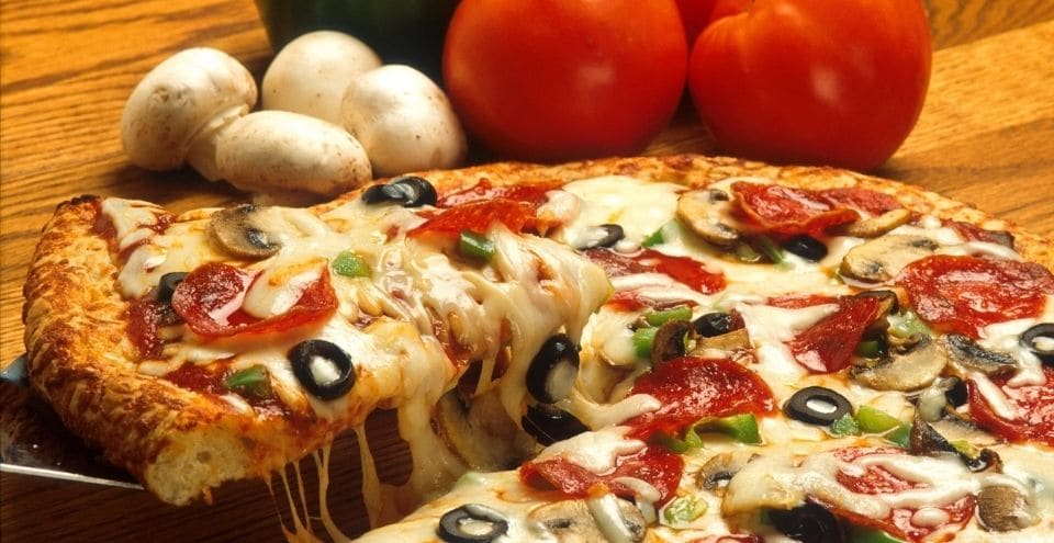 HOW LONG PIZZA LAST IN THE FRIDGE?