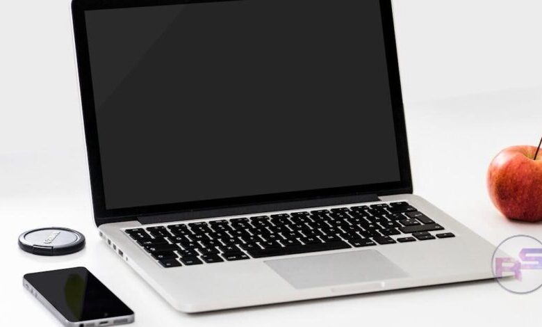 Apple Explores Touchscreen MacBook Pro with Dynamic Island Integration image